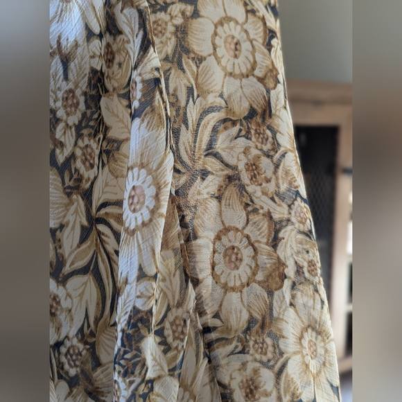 American Eagle Floral Kimono - Picture 9 of 12